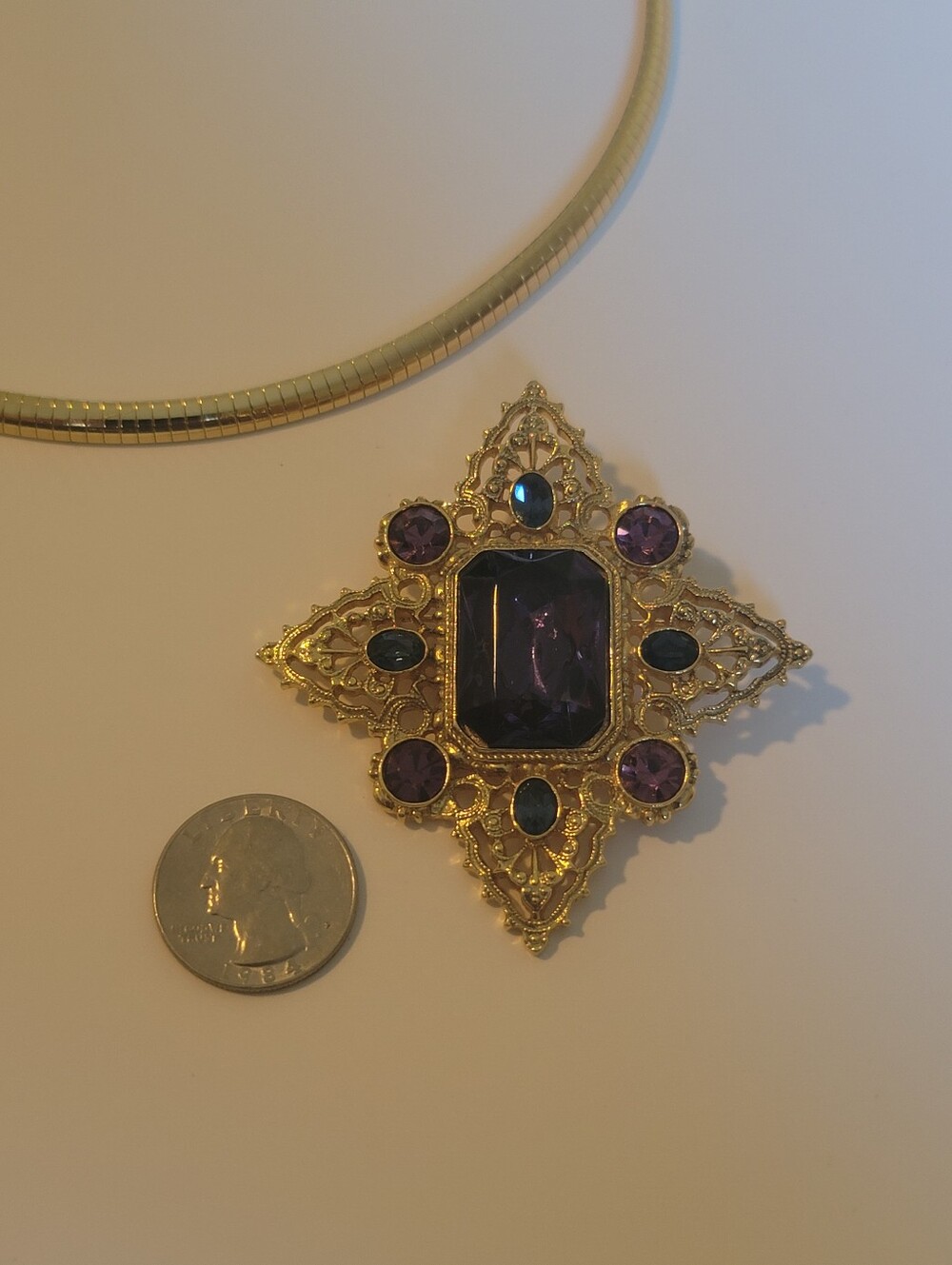 1928 Purple & Blue Faceted Glass Brooch Pendant Goldtone Omega - Estate - Picture 7 of 7